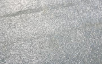 Eadar Dha Fhadhail laminate fibreglass or shingles?